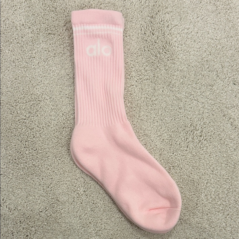 ALO Yoga Light Pink Athletic Socks